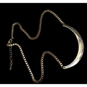 Retro Glam Box Chain Curved Plate Gold Tone Pendant Necklace